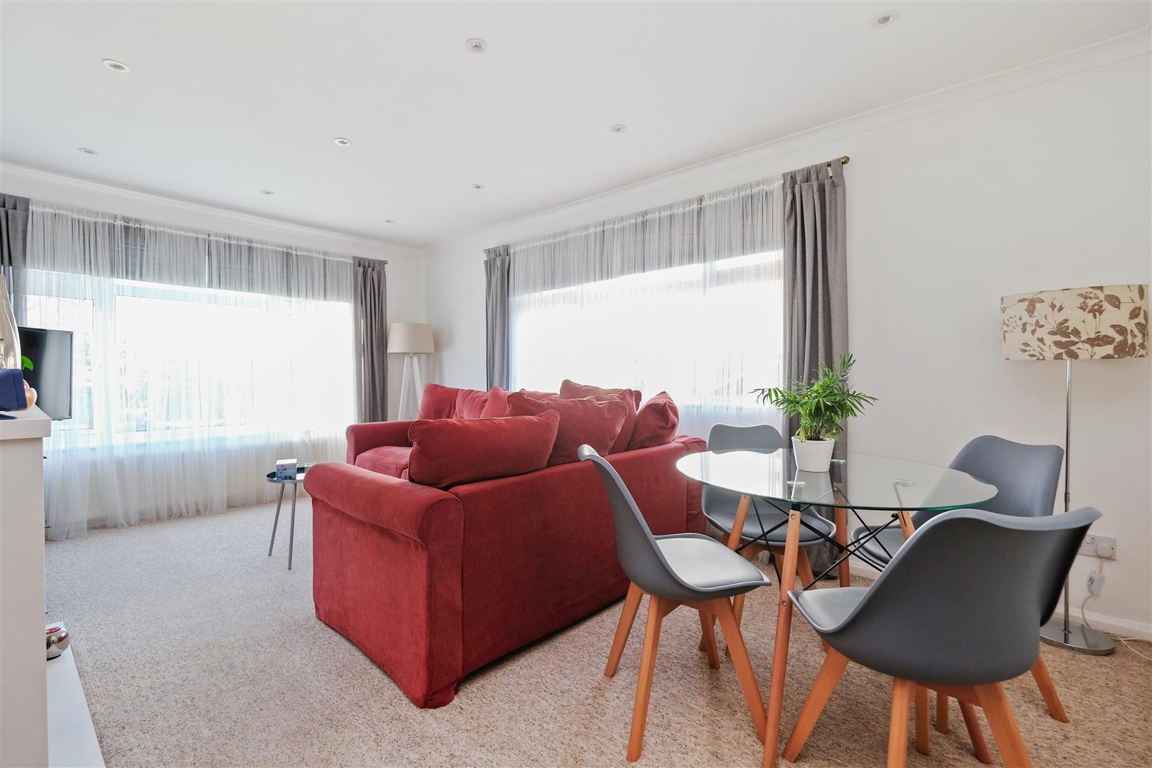 2 Bed, 1 Bath Property For Sale in Genesta Avenue, CT5 4DQ